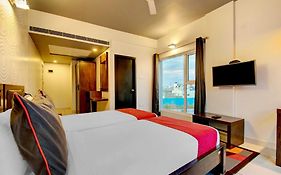 Townhouse Oak Halsuru Metro Station Bangalore